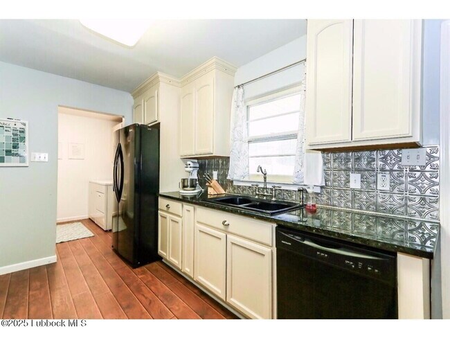 Building Photo - 2818 61st St