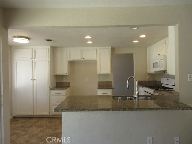 Building Photo - 19221 Okeechobee Ln