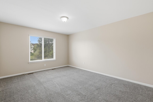 Building Photo - 26493 Isleworth Point