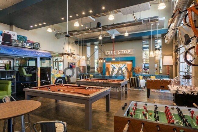 Building Photo - 9258 E Static Ave