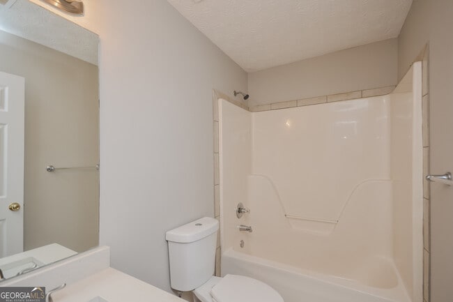 Building Photo - 55 Pebble Ridge Dr