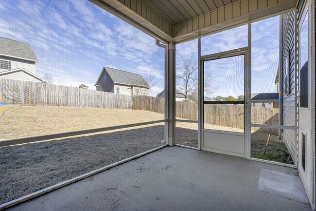 Building Photo - 223 Samuel Nicholas Dr