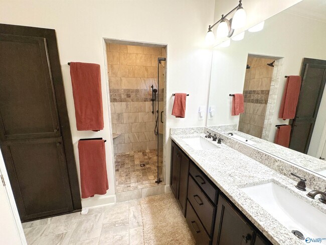 Building Photo - 2709 Thornton Cir SW