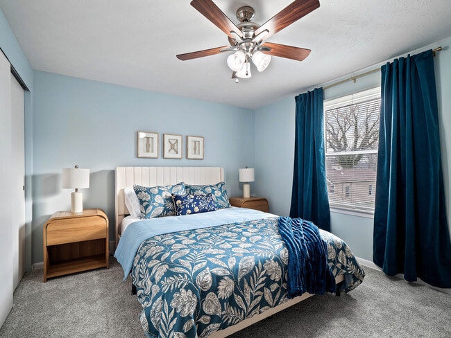 Building Photo - 32071 Lake Rd