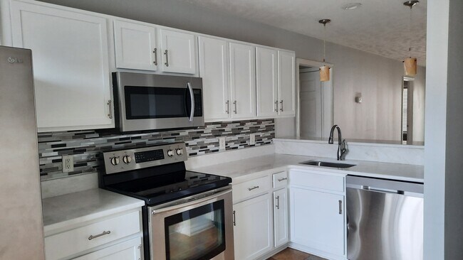 Building Photo - 3211 Sperry Branch Way