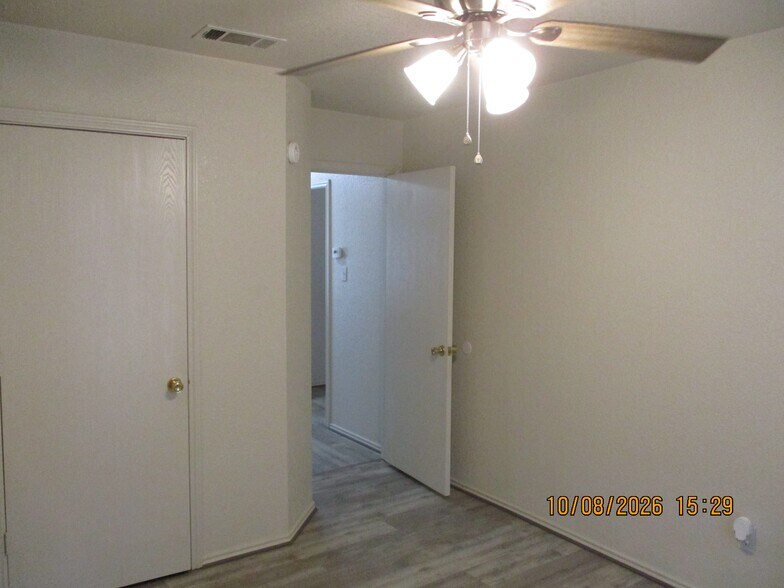 Building Photo - 179 Armadillo Ln