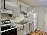 Building Photo - $400 Off a Month's Rent: Rossville 2Bed/1B...