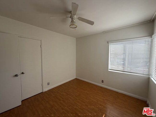 Building Photo - 11121 Parr Ave