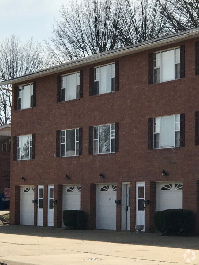 Building Photo - Marylou Unit 10 - 2 Bedroom, 1.5 Bath Town...