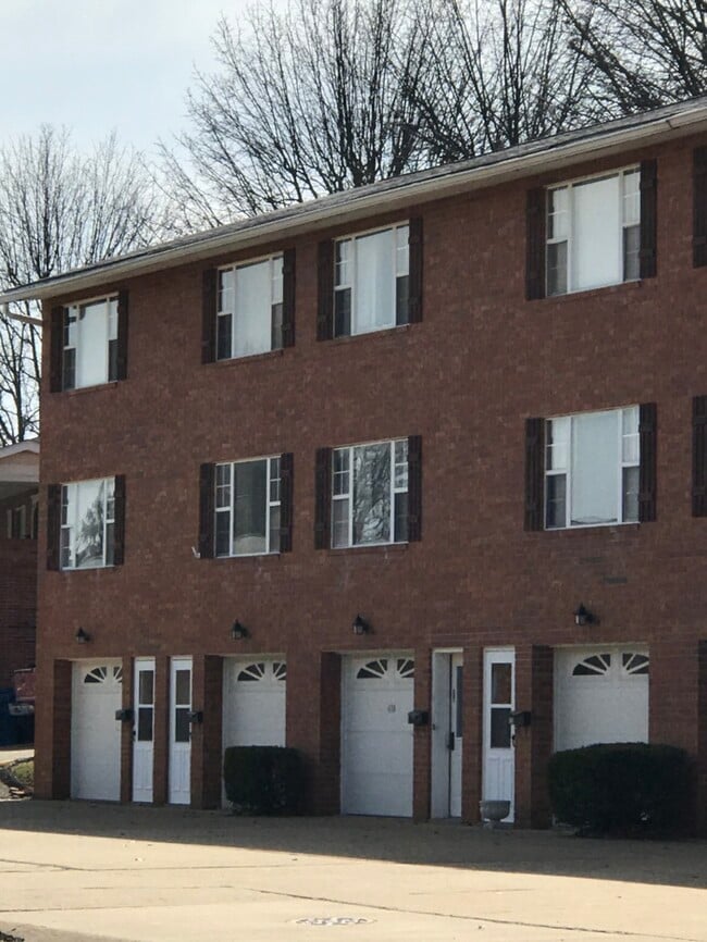 Primary Photo - Marylou Unit 10 - 2 Bedroom, 1.5 Bath Town...