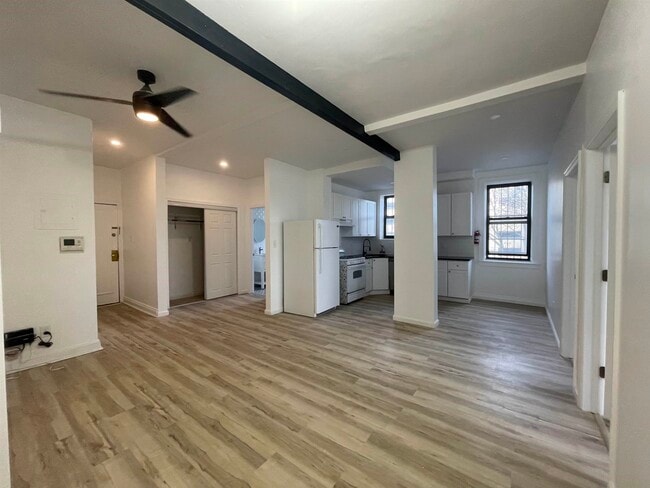 Building Photo - 108 Palisade Ave