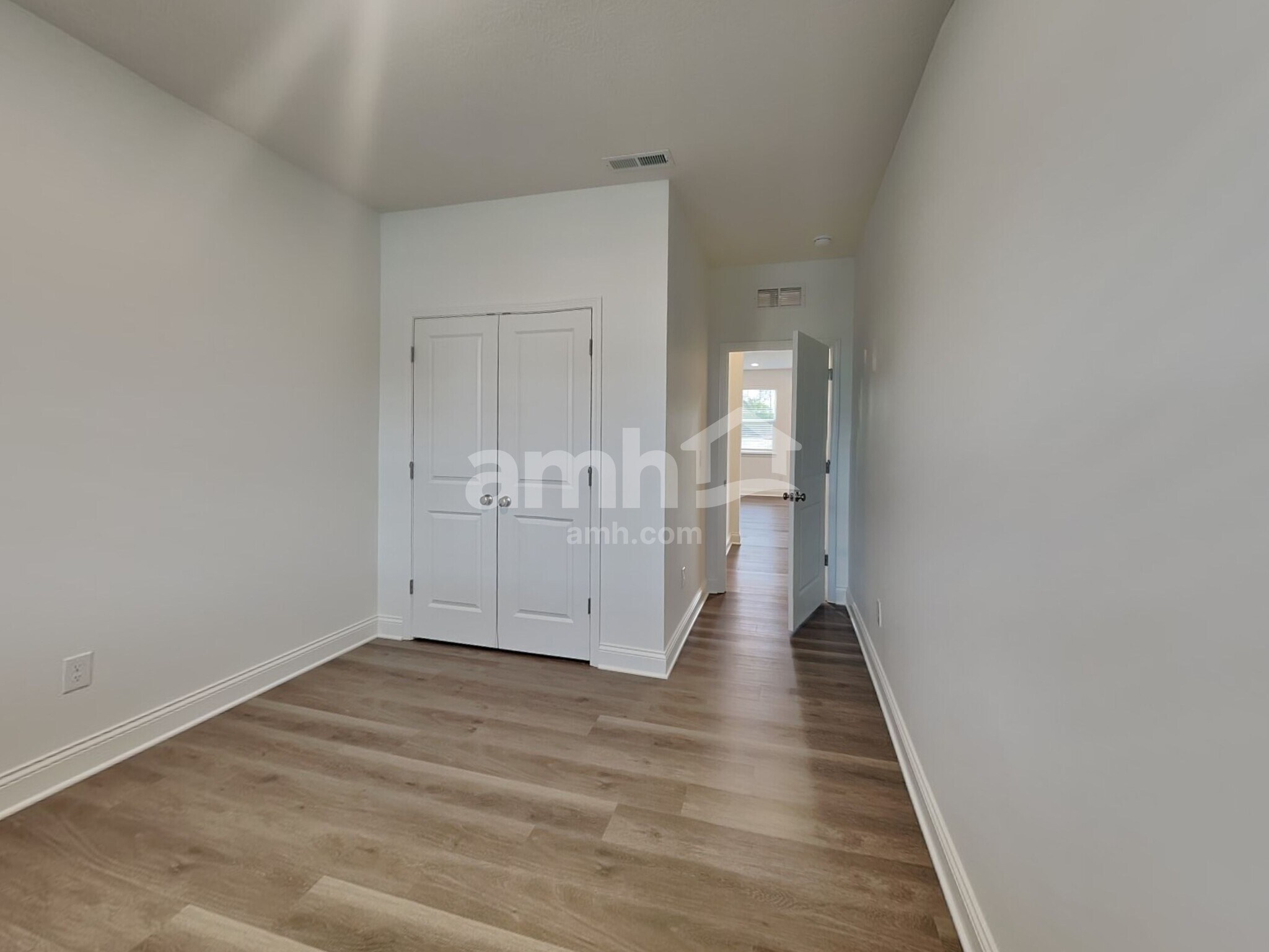 Building Photo - 9139 Henley Ave