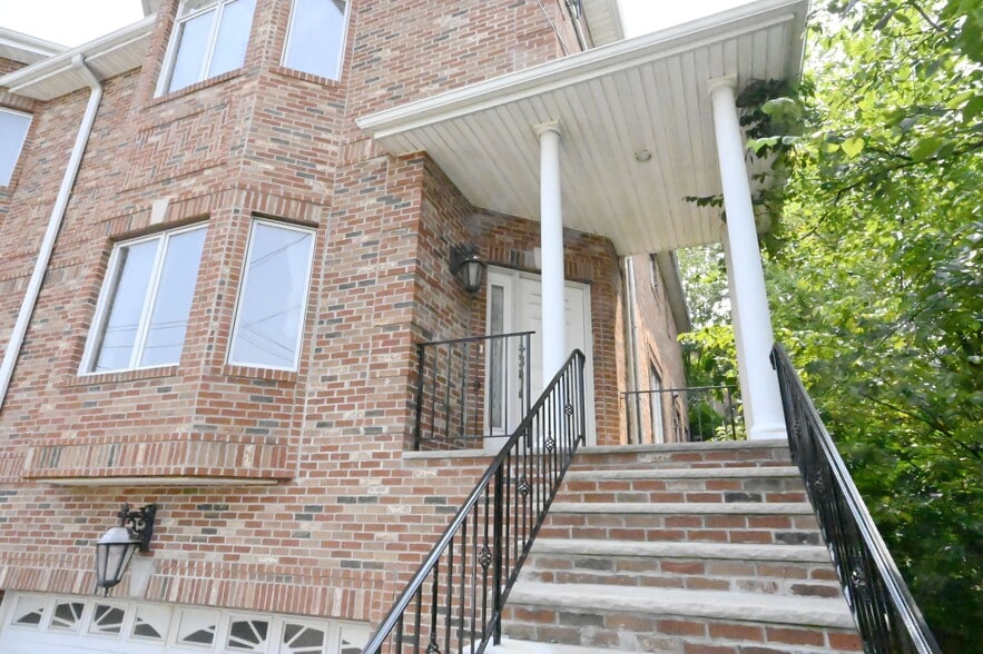 Building Photo - 434B 7th St