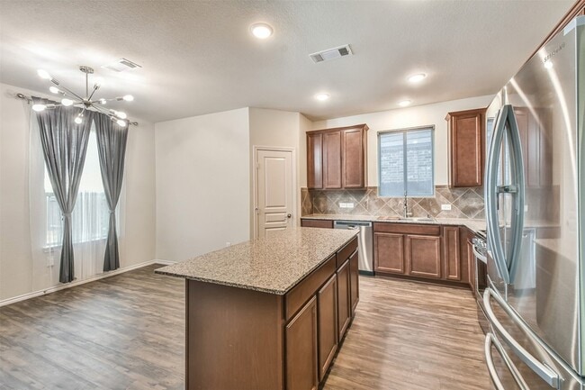 Building Photo - 5047 Royal Amber Ln