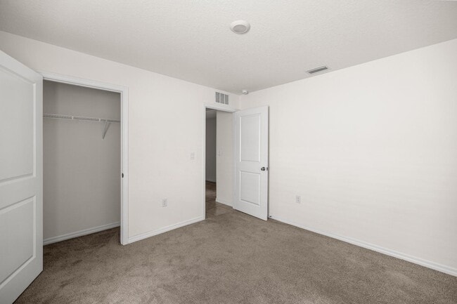 Building Photo - 8904 SW 50th Ter