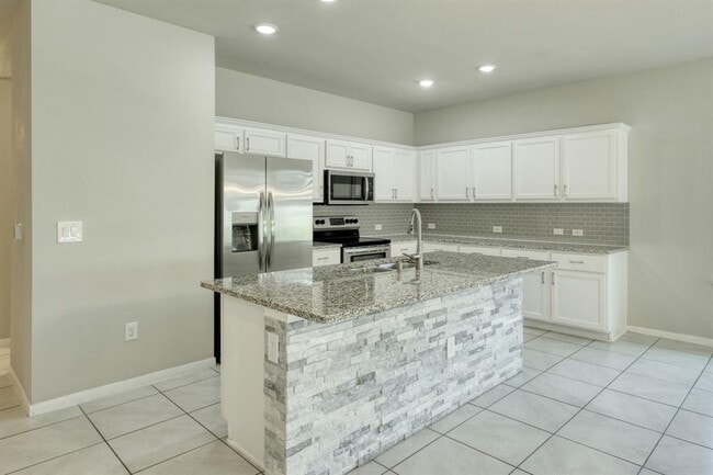 Building Photo - 3209 Ortman Dr