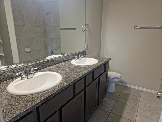 Building Photo - 1208-1210 Garland RD