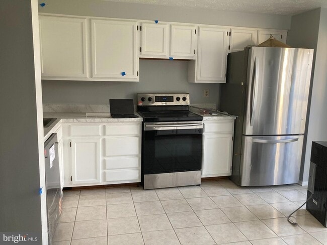 Building Photo - 5012 Marlborough Terrace