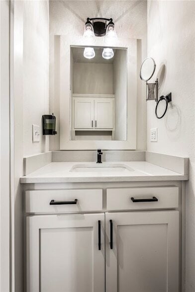 Building Photo - 501 S 7th St