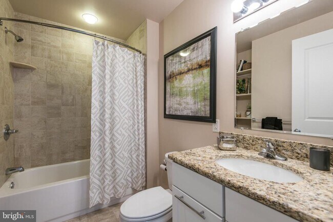 Building Photo - 1501 Locust St