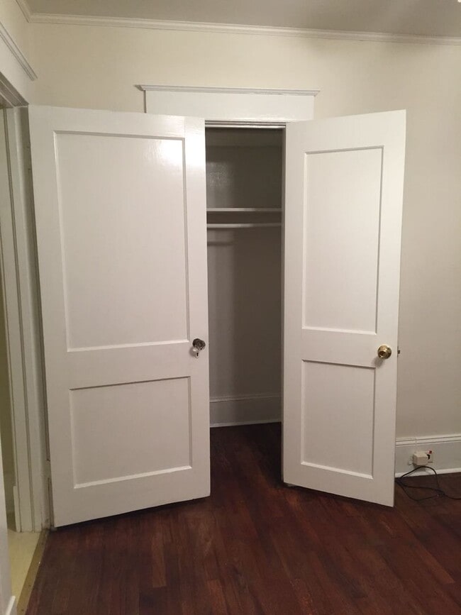 Building Photo - 2007 S Benbow Rd