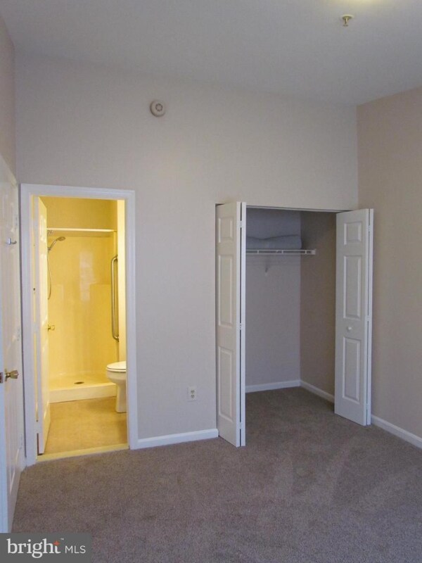 Building Photo - 1830 Vincenza Dr