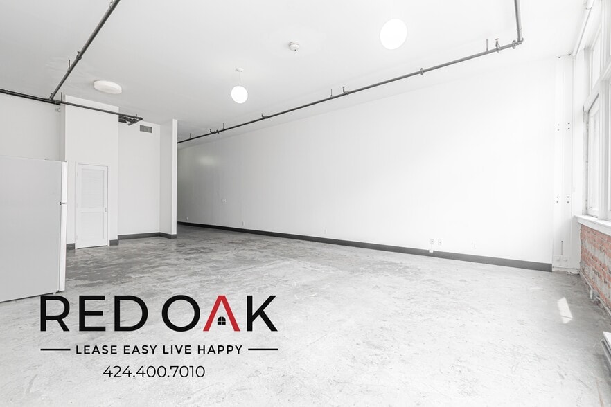 Building Photo - 620 Main St