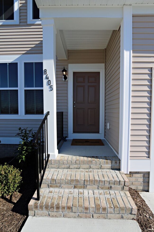 Building Photo - 8405 Wescott Dr