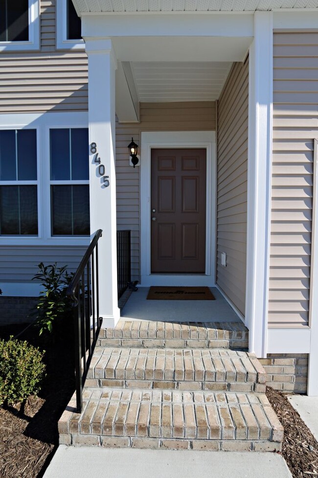 Building Photo - Beautiful Single Family Home