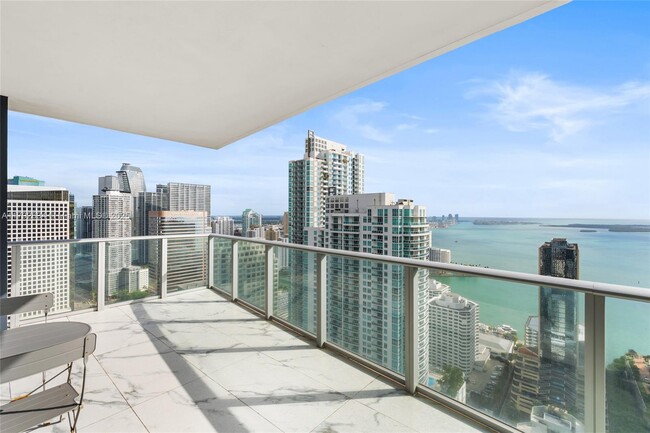Building Photo - 1010 Brickell Ave
