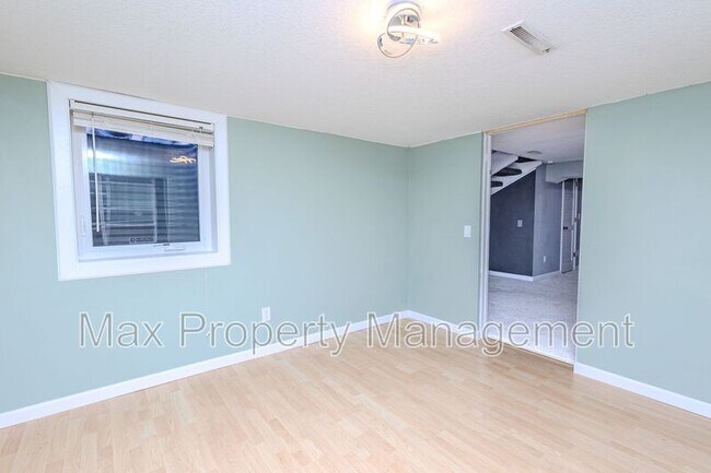 Building Photo - 5305 NW 91st Ct