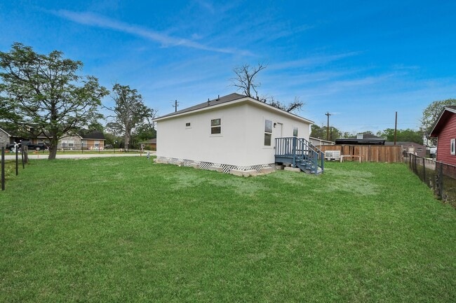 Building Photo - 9210 Wheatley St