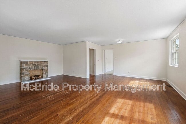 Building Photo - 105 Nut Grove Dr