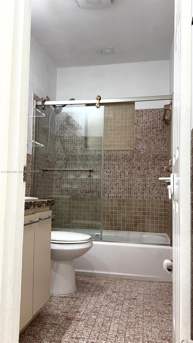 Building Photo - 11840 SW 81st Rd