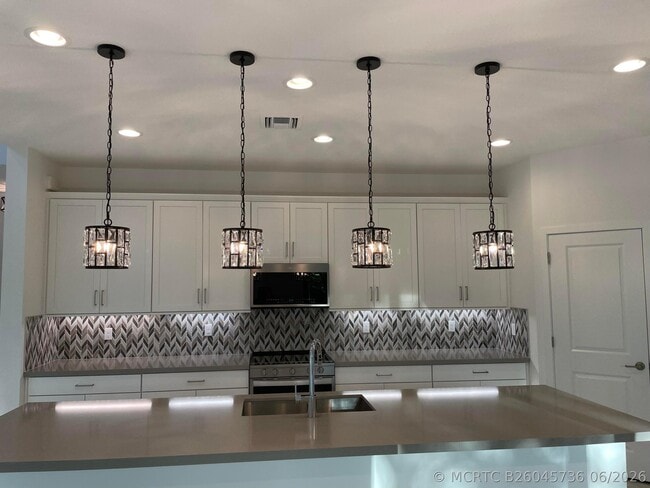 Building Photo - 4415 Arcturus Ln