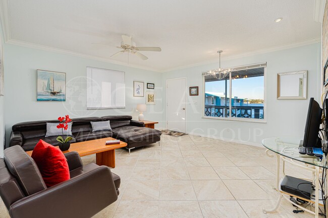 Building Photo - Riverfront Two Bedroom Condo