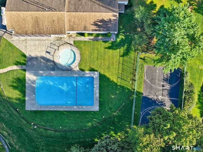 Building Photo - 193 Cypress Rd