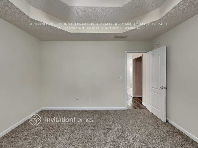 Building Photo - 307 Peachtree Cir