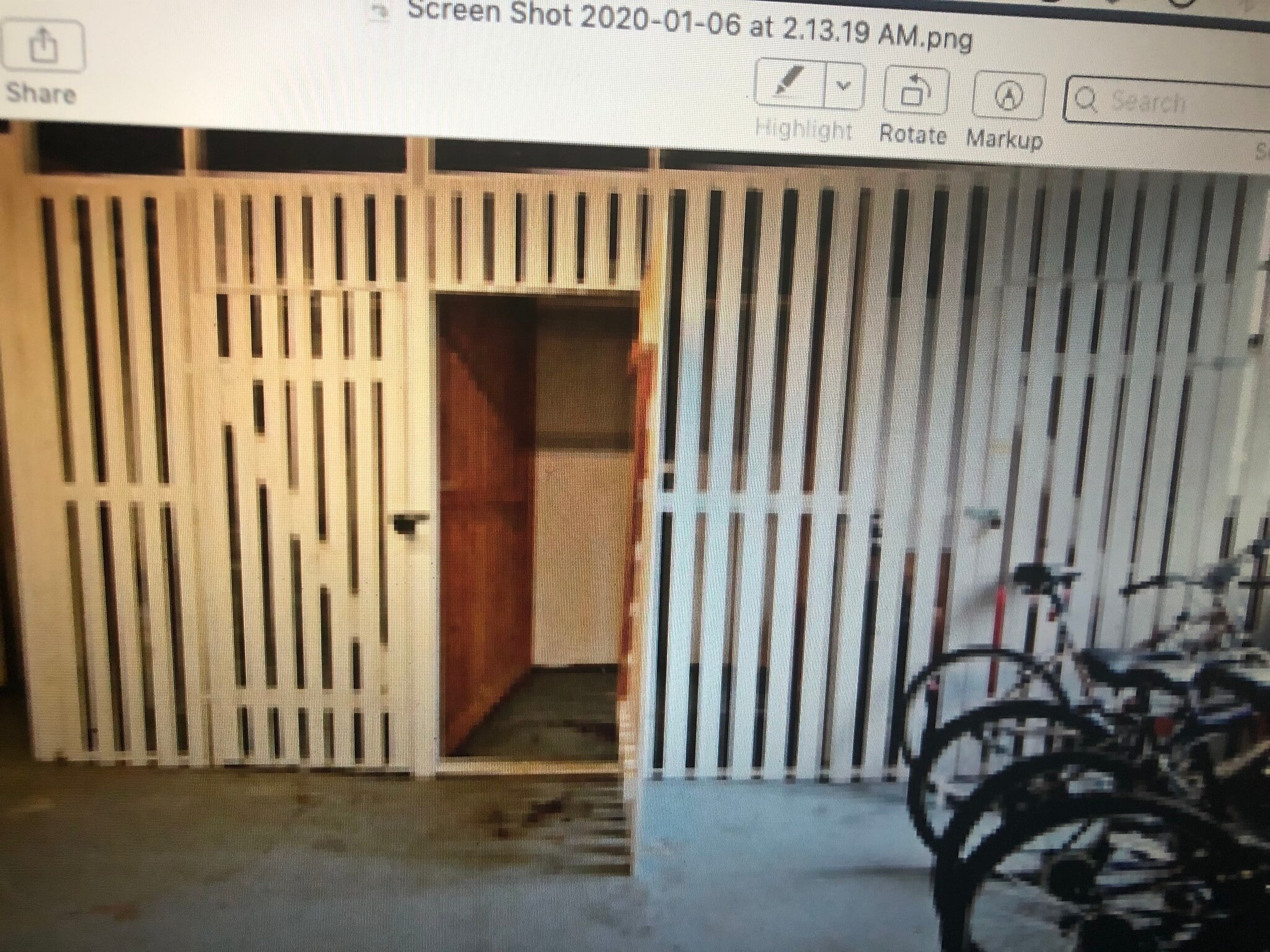 Building Photo - 418 Pleasant St