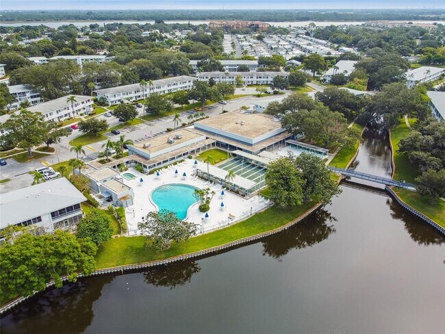 Building Photo - 8080 112th St N