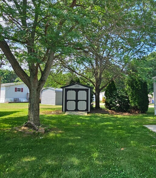 Building Photo - 76 E U.S. Hwy 6