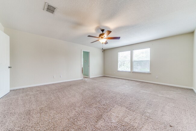 Building Photo - 10811 Marot Field