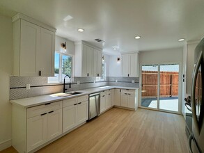 Building Photo - Turnkey Home