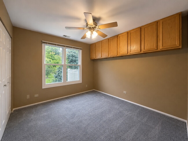 Building Photo - 174 E Bluewater Ln