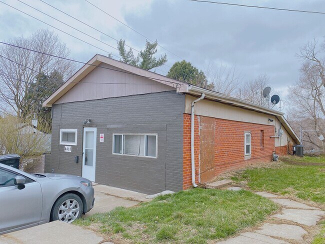 Building Photo - 4420 N 48th St