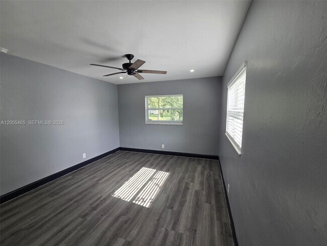 Building Photo - 8227 NW 39th St