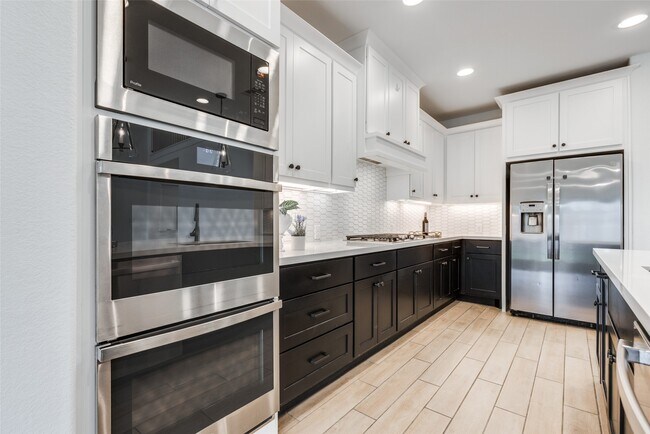 Building Photo - 29823 Longleaf Grv Ln