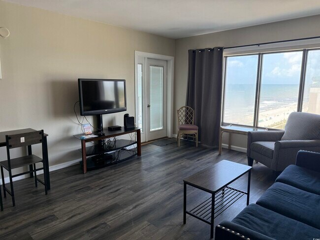 Building Photo - 1605 S Ocean Blvd