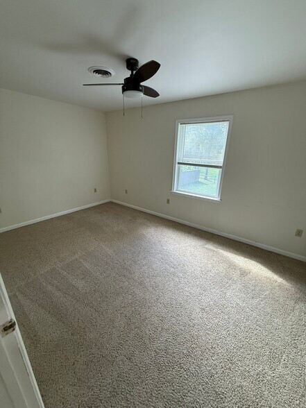 Building Photo - 18029B Showalter Rd