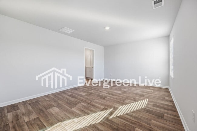 Building Photo - 1235 English Oaks St